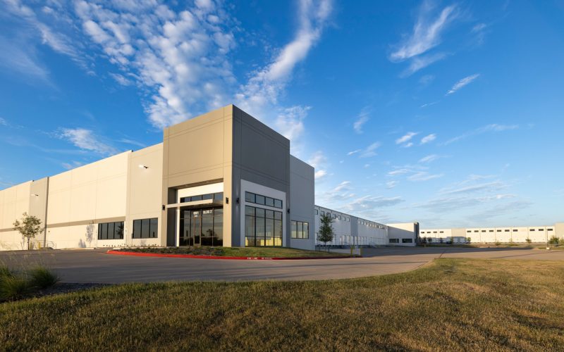 The project consists of two (2) concrete tiltwall shell warehouse buildings totaling 242,736 square feet. Both buildings will feature a clear height of 32’ and provide easy access to Interstate 35.