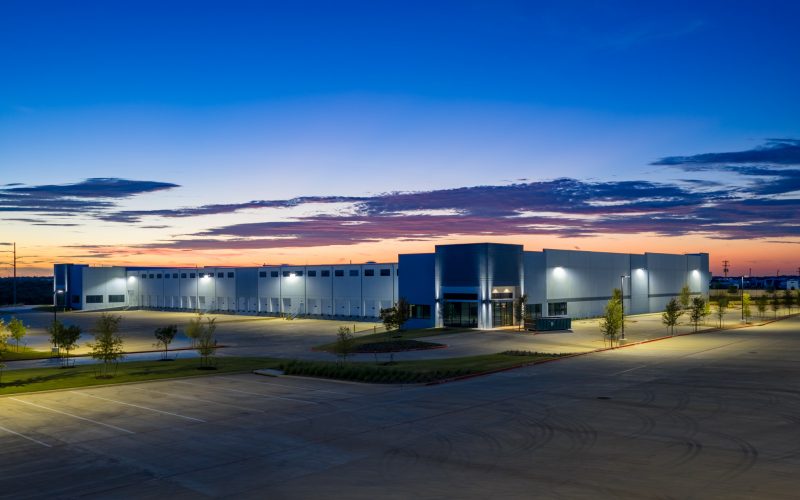 The project consists of two (2) concrete tiltwall shell warehouse buildings totaling 242,736 square feet. Both buildings will feature a clear height of 32’ and provide easy access to Interstate 35.
